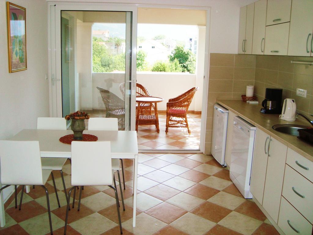 Apartments Rolovina Tivat Quarto foto
